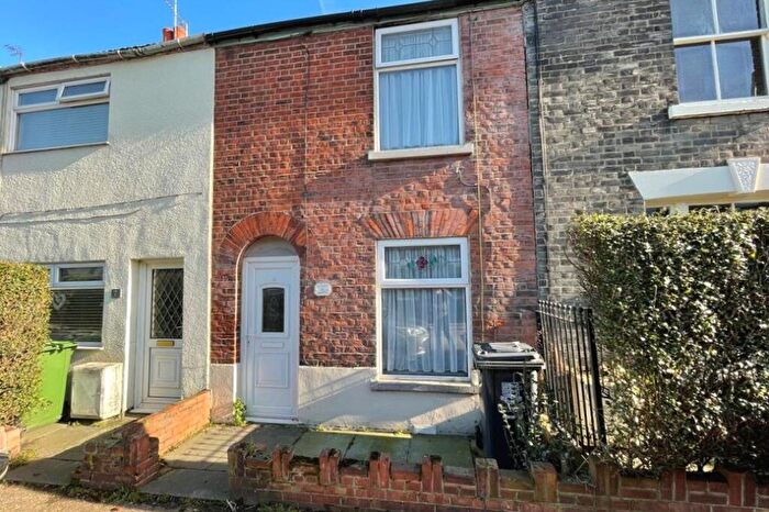 2 Bedroom Terraced House To Rent In Bells Road, Gorleston, NR31