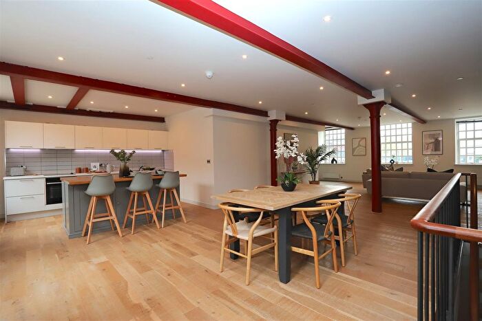 3 Bedroom Flat For Sale In Murrays Mills, Ancoats, M4