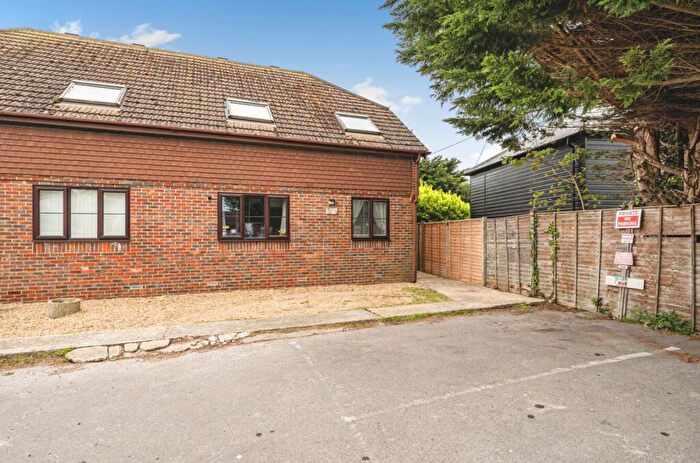 2 Bedroom Flat For Sale In High Street, Selsey, PO20