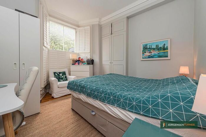 1 Bedroom Flat To Rent In Adelaide Grove, Shepherds Bush, London, W12