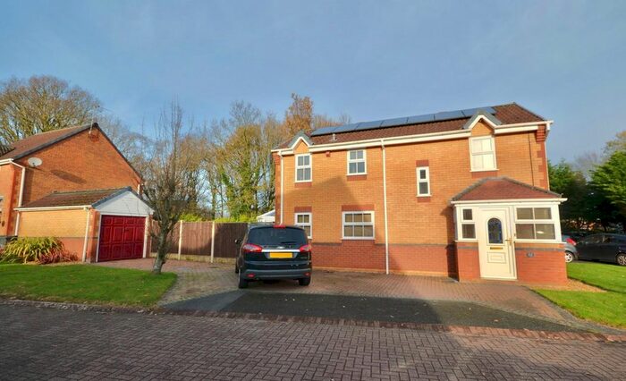 4 Bedroom Detached House For Sale In Shorwell Close, Great Sankey, Warrington, WA5