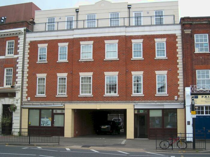 1 Bedroom Flat To Rent In London Road, Westcliff-On-Sea, SS0