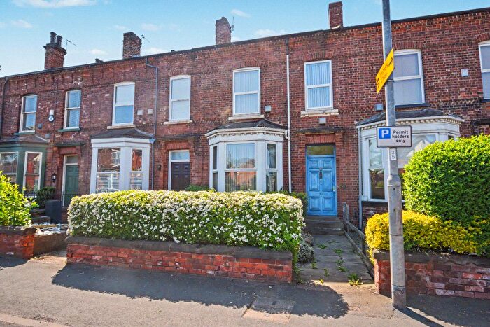 4 Bedroom Terraced House For Sale In Leeds Road, Wakefield, West Yorkshire, WF1