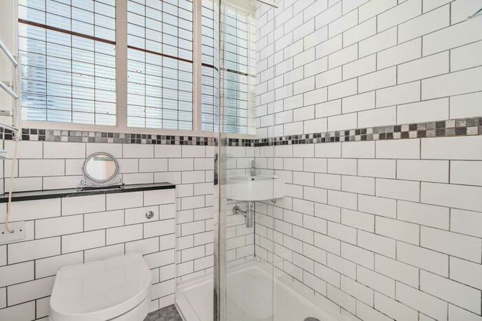 2 Bedroom Flat For Sale In Cochrane Street, St Johns Wood, NW8