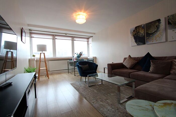 2 Bedroom Flat To Rent In Porchester Place, London, W2