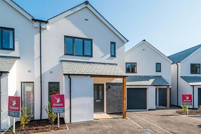 3 Bedroom Semi-Detached House For Sale In Launceston, PL15