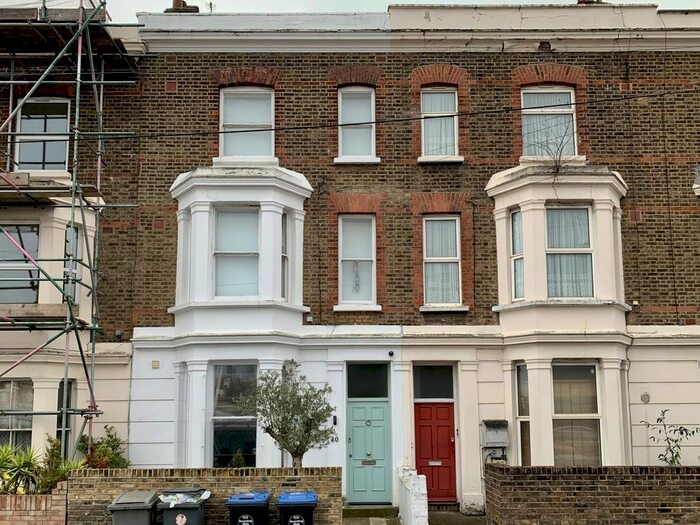 Studio To Rent In Claremont Road, London, W9