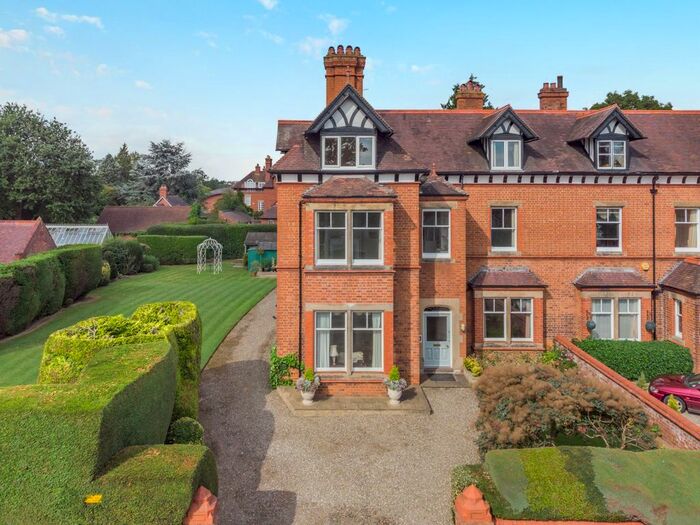 6 Bedroom Semi-Detached House For Sale In Kennedy Road, Shrewsbury, Shropshire, SY3
