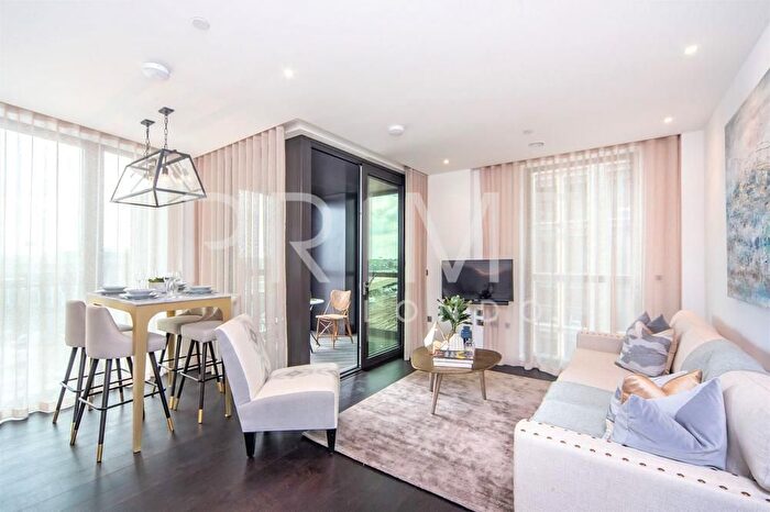 2 Bedroom Flat To Rent In Thornes House, Charles Clowes Walk, Nine Elms, SW11