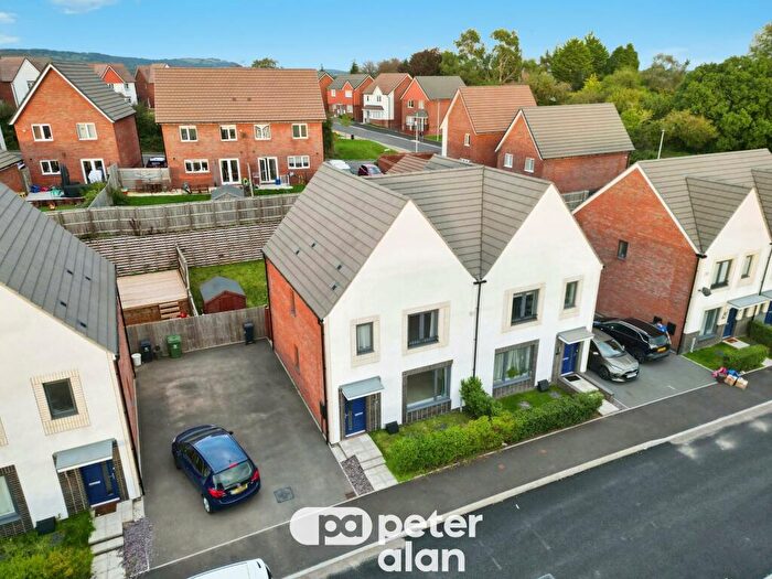 3 Bedroom Semi-Detached House To Rent In Lon Y Pererinion, Radyr, Cardiff, CF15