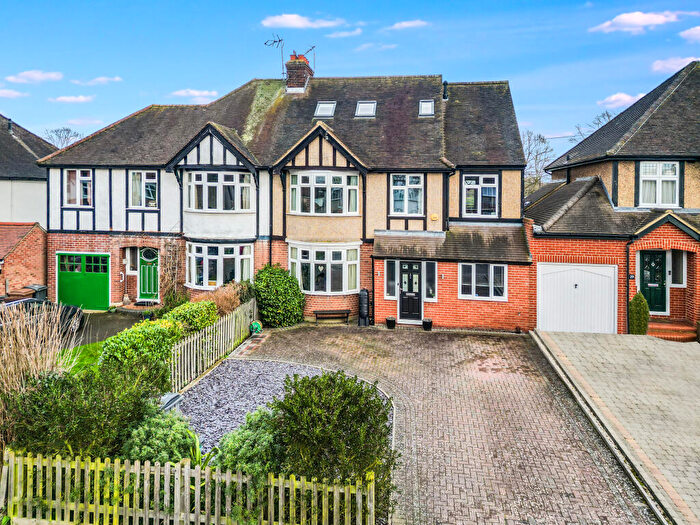 5 Bedroom Semi-Detached House For Sale In Longstomps Avenue, Chelmsford, CM2