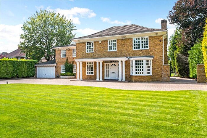 6 Bedroom Detached House For Sale In Cheapside Road, Ascot, SL5