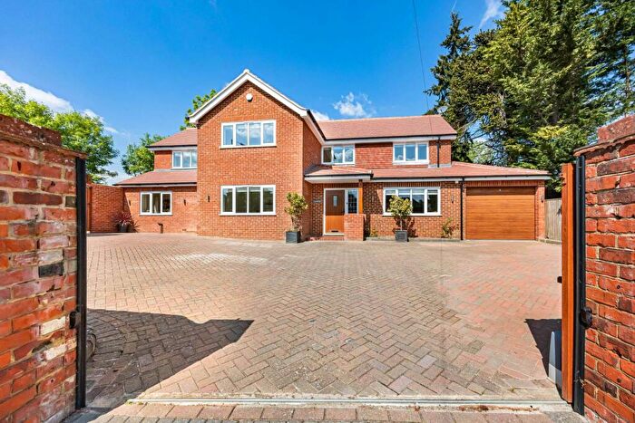 4 Bedroom Detached House For Sale In Elm Road, Earley, RG6
