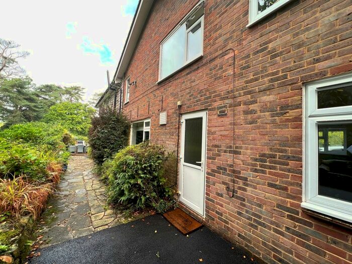 1 Bedroom Flat To Rent In Goldsmiths Avenue, Crowborough, TN6