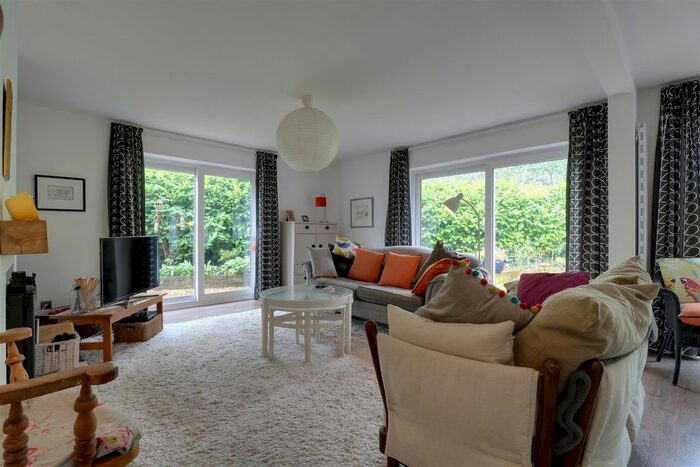 2 Bedroom Detached Bungalow For Sale In Sandbach Road North, Alsager, Stoke-On-Trent, ST7