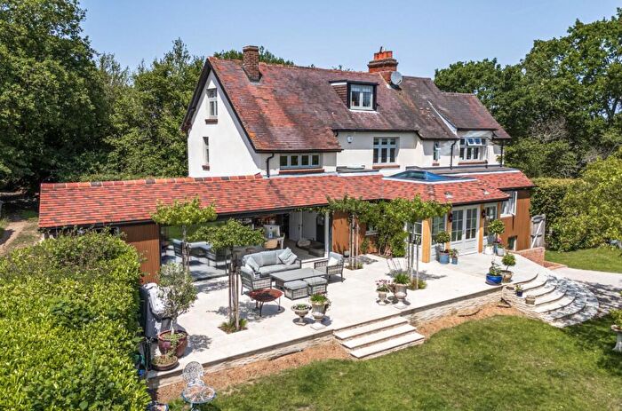 5 Bedroom Detached House For Sale In St. Patricks Lane, Liss, GU33