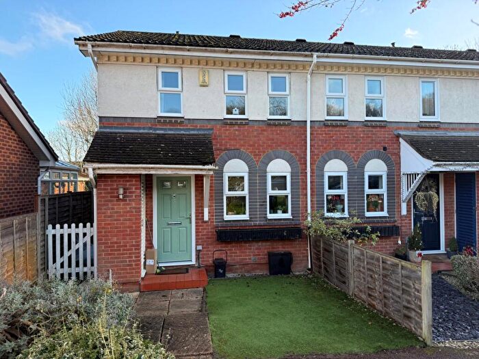 2 Bedroom End Of Terrace House To Rent In Hombrook Drive, Binfield, Berkshire, RG42