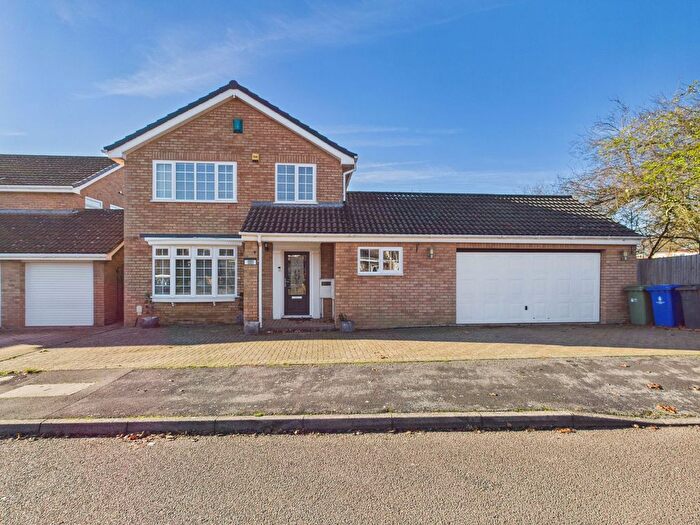 4 Bedroom Detached House To Rent In Calvert Road, Greens Norton, NN12