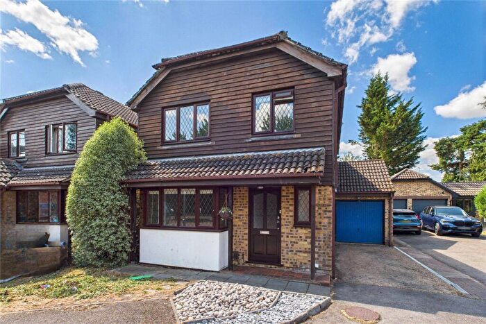 4 Bedroom Detached House To Rent In Albany Park Drive, Winnersh, Wokingham, Berkshire, RG41