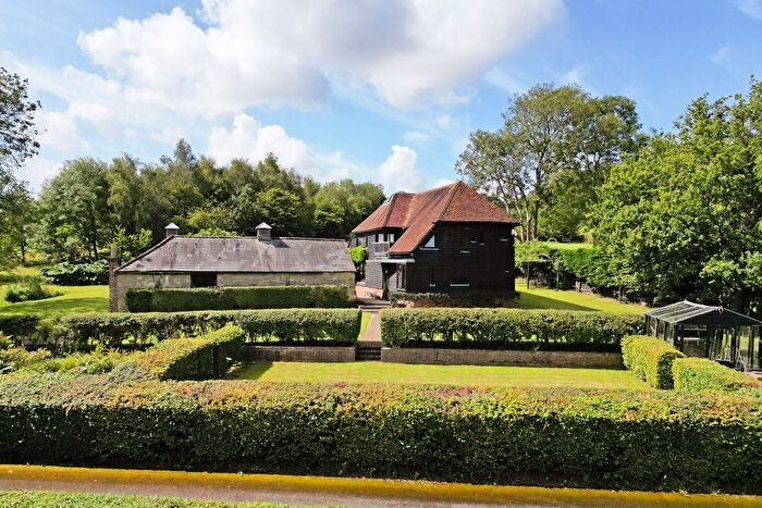 3 Bedroom Barn Conversion For Sale In Foxhole Lane, Cranbrook, TN18