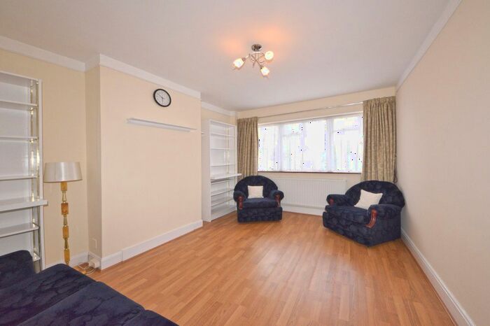 1 Bedroom Flat To Rent In Hanger Green, London, W5
