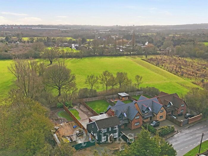 4 Bedroom Detached House For Sale In Crays Hill, Billericay, CM11