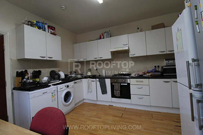 6 Bedroom House To Rent In Ebor Place, Leeds, LS6