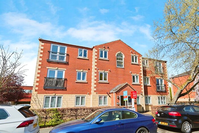 2 Bedroom Flat For Sale In Grants Yard, Burton-On-Trent, DE14