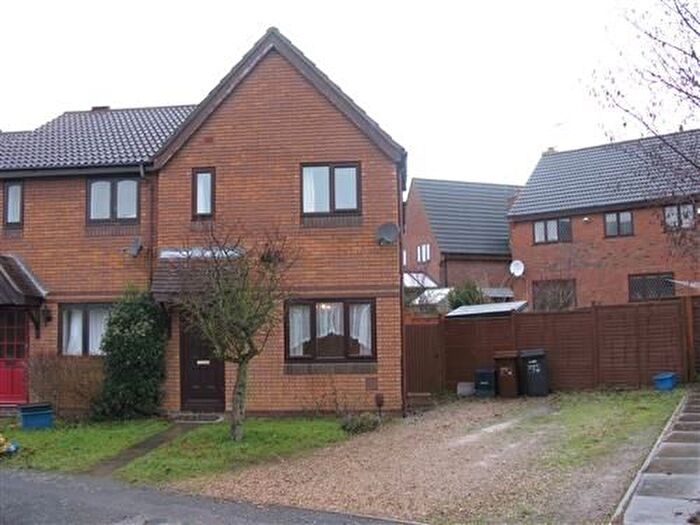 3 Bedroom Detached House To Rent In Claregate, East Hunsbury, Northampton, NN4