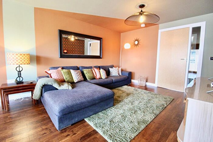 2 Bedroom Flat To Rent In St Andrews Square, Charlotte Street, AB25