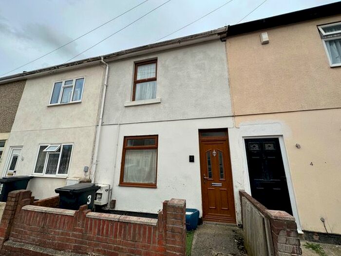 2 Bedroom Terraced House To Rent In Suffolk Street, Swindon, SN2
