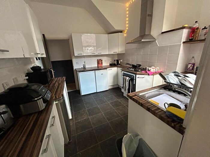 5 Bedroom House To Rent In Langdale Road, Liverpool, L15