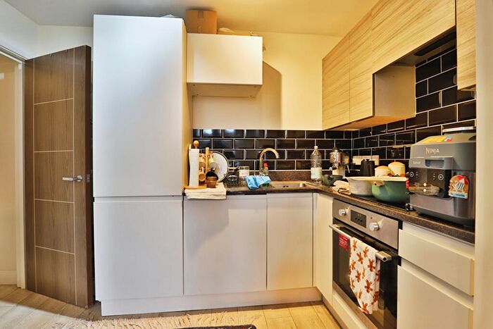 1 Bedroom Flat For Sale In Ashley Road, Bournemouth, Dorset, BH1