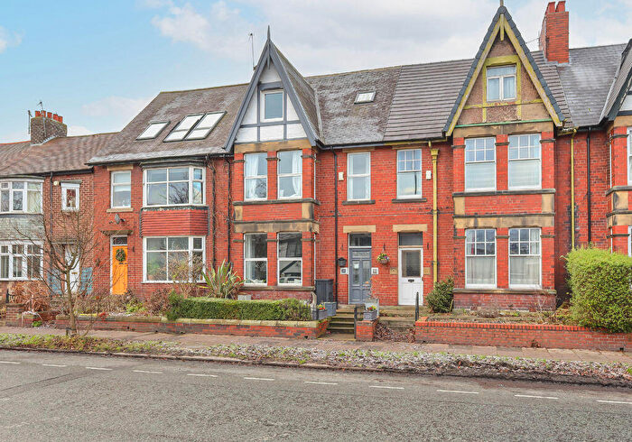 6 Bedroom Terraced House For Sale In Wingrove Road, Fenham, Newcastle Upon Tyne, NE4