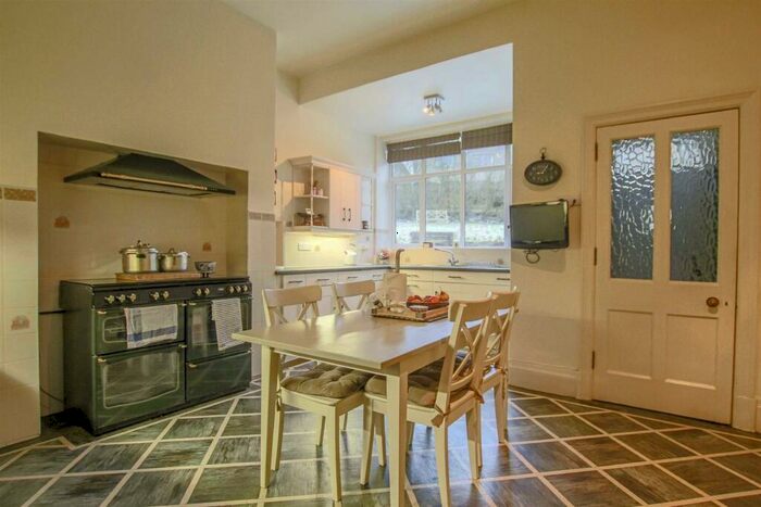 5 Bedroom Detached House To Rent In Maden Road, Bacup, OL13