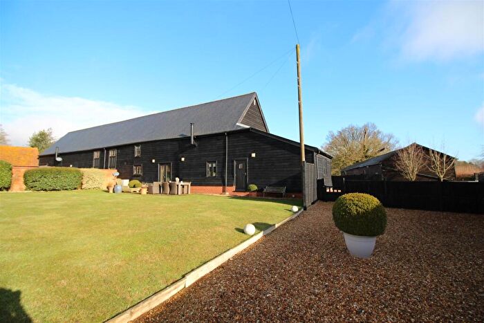 4 Bedroom House To Rent In Whitehall Barns, Kings Walden, Hitchin, SG4