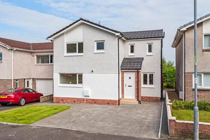 5 Bedroom Detached House For Sale In Crathie Drive, Glenmavis, Airdrie, ML6