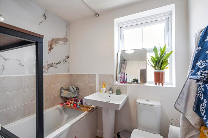 3 Bedroom Detached House For Sale In Wilson Drive, Cottingham, HU16