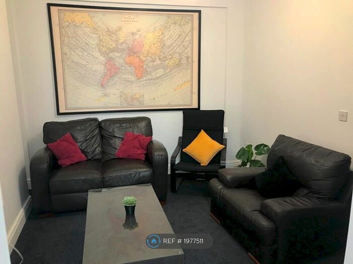 5 Bedroom Terraced House To Rent In Rhyddings Park Road, Brynmill, Swansea, SA2