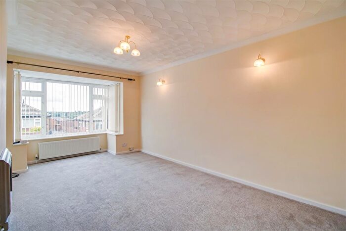 2 Bedroom Semi-Detached Bungalow For Sale In Watson Avenue, Dewsbury, WF12
