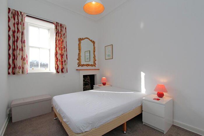 1 Bedroom Flat To Rent In West Bow, Old Town, Edinburgh, EH1