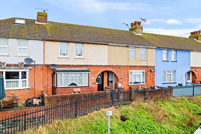 3 Bedroom Terraced House For Sale In Northbourne Avenue, Dover, CT17