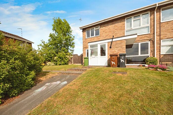 2 Bedroom Maisonette For Sale In Greenland Rise, Solihull, B92