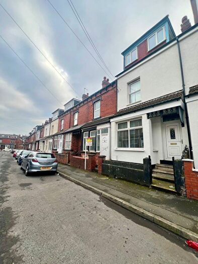 4 Bedroom Terraced House To Rent In Airlie Avenue, Leeds, West Yorkshire, LS8