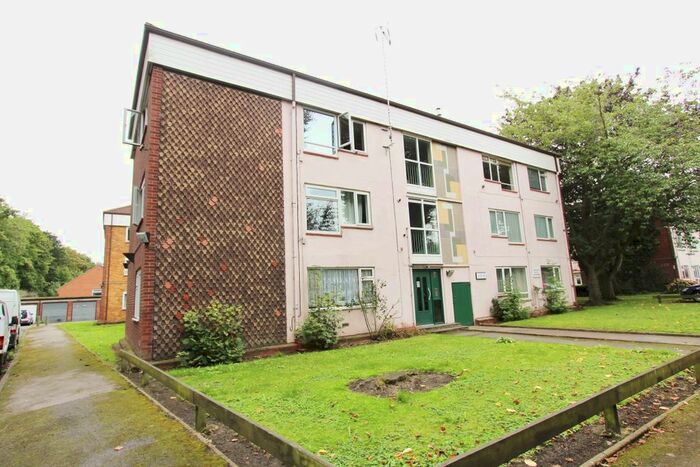 2 Bedroom Flat To Rent In Capitol Court, Wollaton, Nottingham, NG8