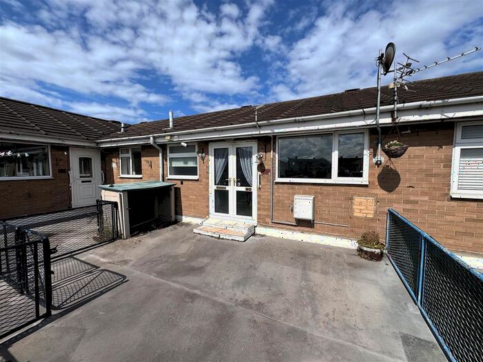 2 Bedroom Flat To Rent In Elizabeth Way, Seaton Carew, Hartlepool, TS25