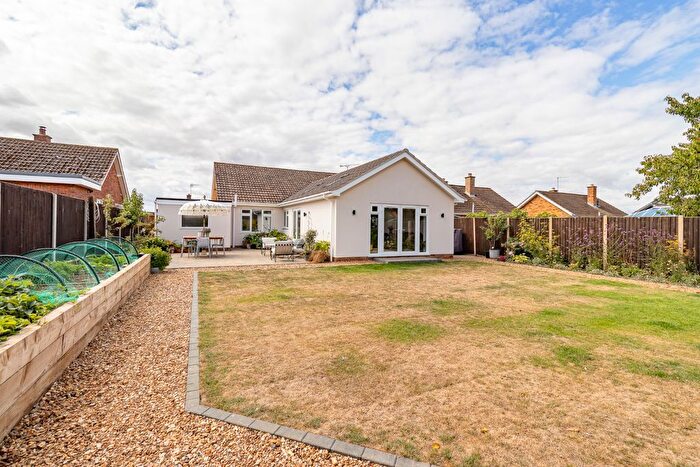 3 Bedroom Detached Bungalow For Sale In Strickland Avenue, Snettisham, PE31