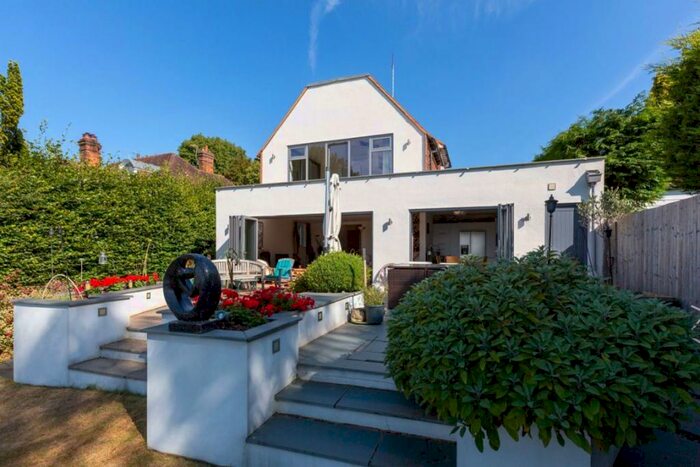 3 Bedroom Semi-Detached House To Rent In Pastens Road, Limpsfield Chart, RH8