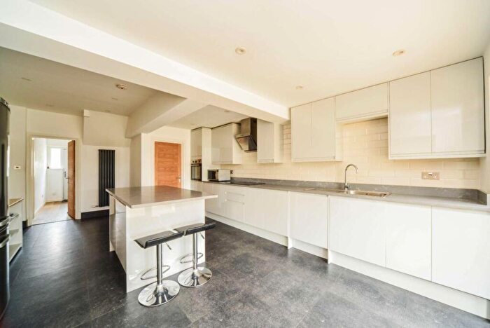 3 Bedroom House To Rent In Georgia Road, Thornton Heath, London, CR7