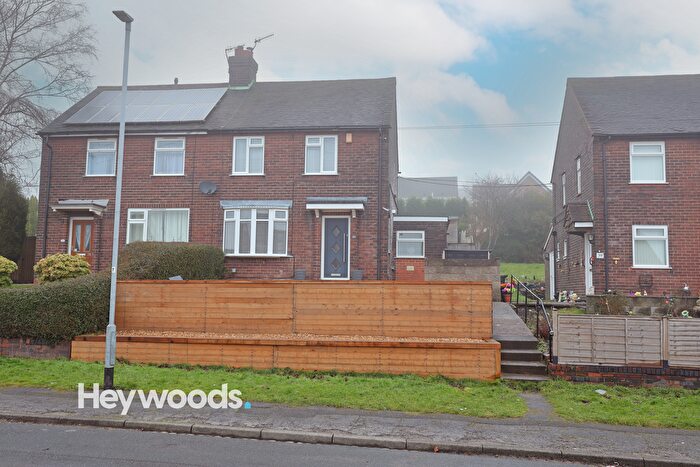 2 Bedroom Semi Detached House For Sale In Shawport Avenue, Bradwell, Newcastle-Under-Lyme, Staffordshire, ST5